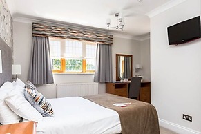 De Rougemont Manor Hotel & Suites