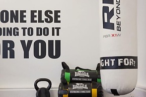 De Rougemont Manor Hotel & Suites