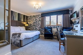 De Rougemont Manor Hotel & Suites