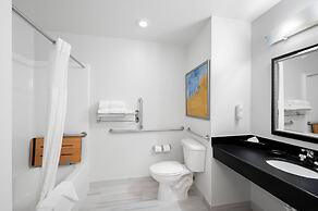 Comfort Inn & Suites Fort Smith I-540