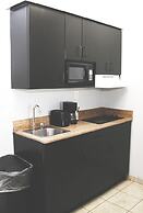 Studio 6 Bakersfield, CA