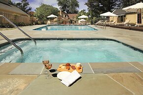 Farmhouse Inn
