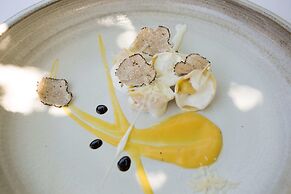 Farmhouse Inn