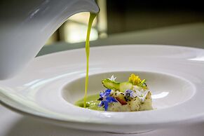 Farmhouse Inn