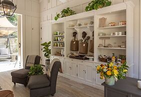 Farmhouse Inn