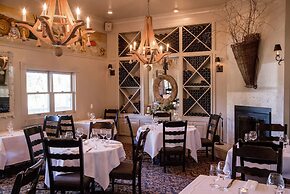 Farmhouse Inn