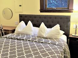 Bluebird Guesthouse