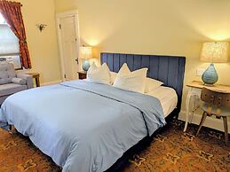 Bluebird Guesthouse