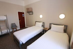 Lords Hotel