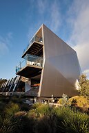 Mona Pavilions