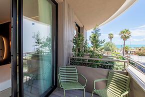 International Hotel & Suite