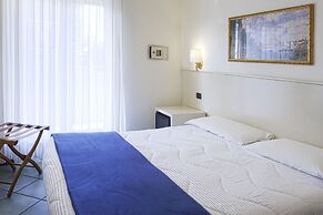 International Hotel & Suite