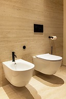 International Hotel & Suite