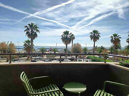 International Hotel & Suite