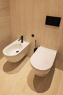 International Hotel & Suite