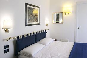 International Hotel & Suite