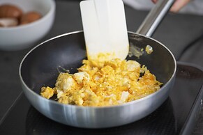 International Hotel & Suite