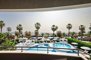 International Hotel & Suite