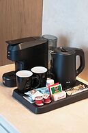 International Hotel & Suite