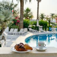 International Hotel & Suite