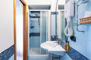 International Hotel & Suite