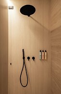 International Hotel & Suite