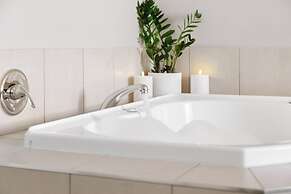 Ocean Beach Motor Lodge