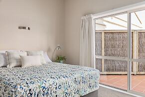 Ocean Beach Motor Lodge