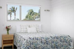 Ocean Beach Motor Lodge