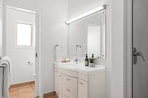 Ocean Beach Motor Lodge