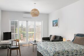 Ocean Beach Motor Lodge