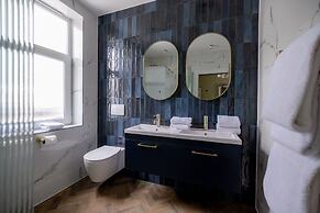 Brisbane House Hotel