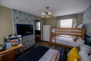 Brisbane House Hotel