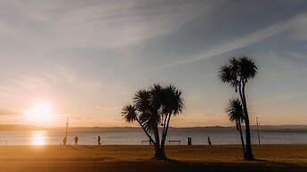 Brisbane House Hotel