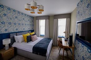 Brisbane House Hotel