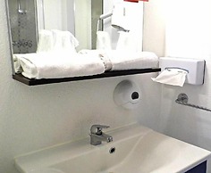 SO'LODGE Hôtel Niort A83