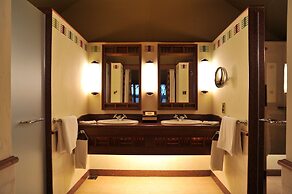 Sweetwaters Serena Camp