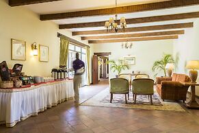 Sweetwaters Serena Camp