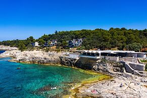 Arena Verudela Beach Apartments