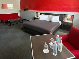 Suites Inn La Muralla Metepec