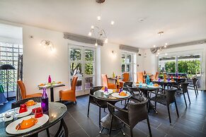 Hibiscus Hotel Residence