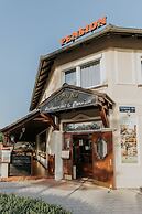 Korona Pension Restaurant