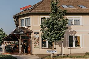 Korona Pension Restaurant
