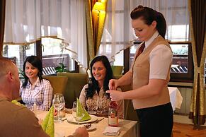 Korona Pension Restaurant