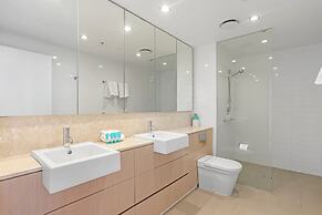 Ambience on Burleigh Beach