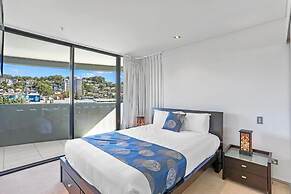 Ambience on Burleigh Beach