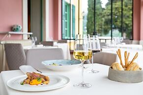 Boutique Hotel Villa Sostaga