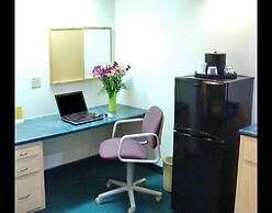 Americas Best Value Inn & Suites Bluffton