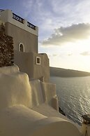 Art Maisons Oia Castle