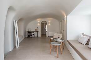 Art Maisons Oia Castle